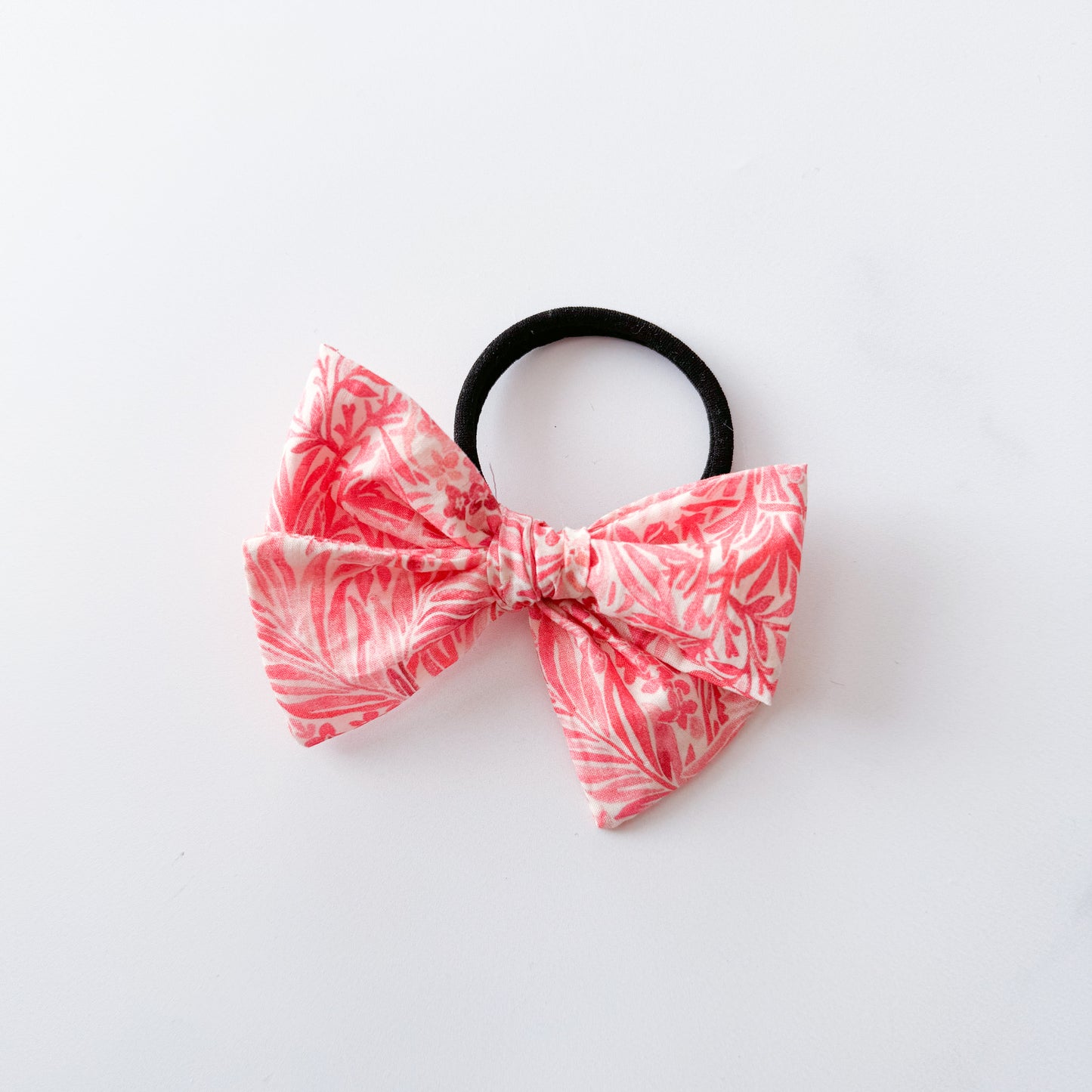 The Wallace Garden bow hair tie